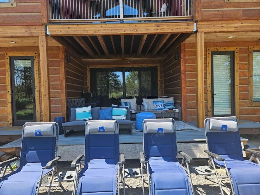 Beautiful Riverfront Near Mt Bachelor With Hot Tub Bend Exterior photo